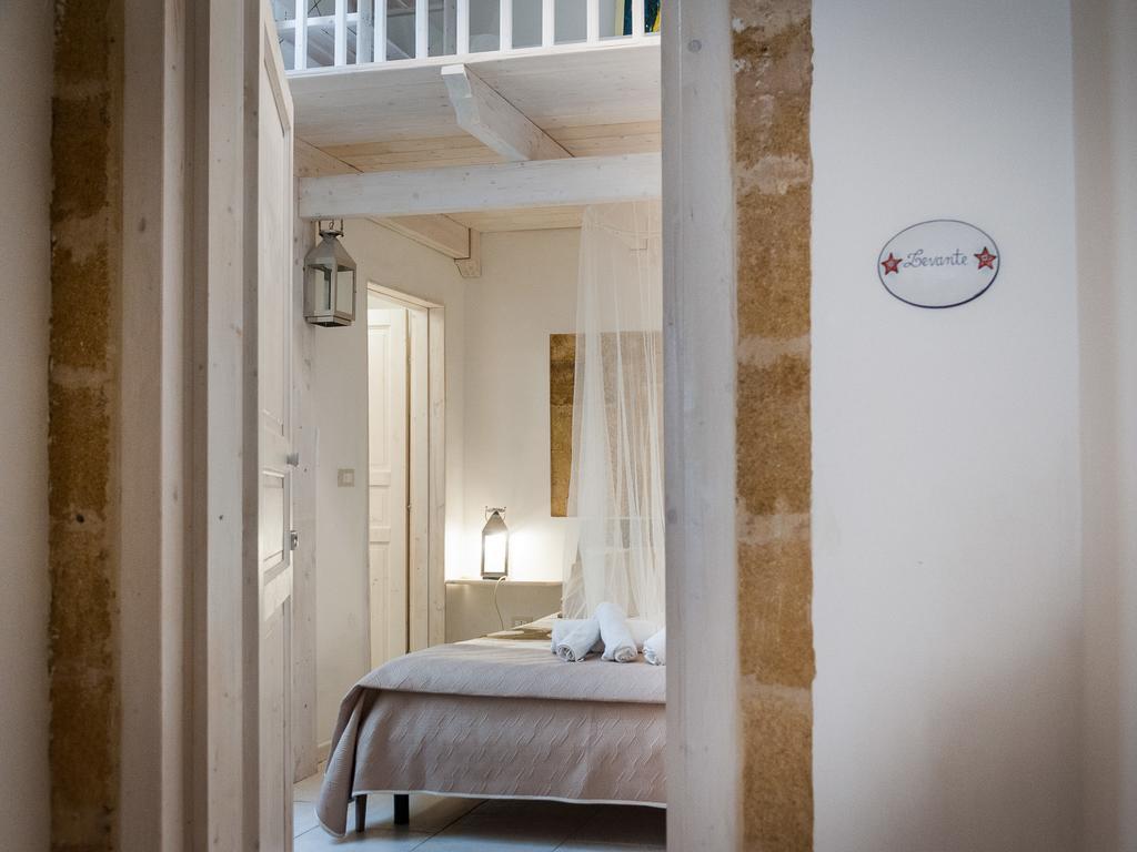 La Casa Dei Venti Hotel กัลลีโปลี ภายนอก รูปภาพ